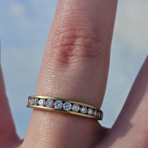 10K Yellow Gold 1/2TCW Diamond Channel Set Band Wedding Ring Size 7.25 - Picture 5 of 15